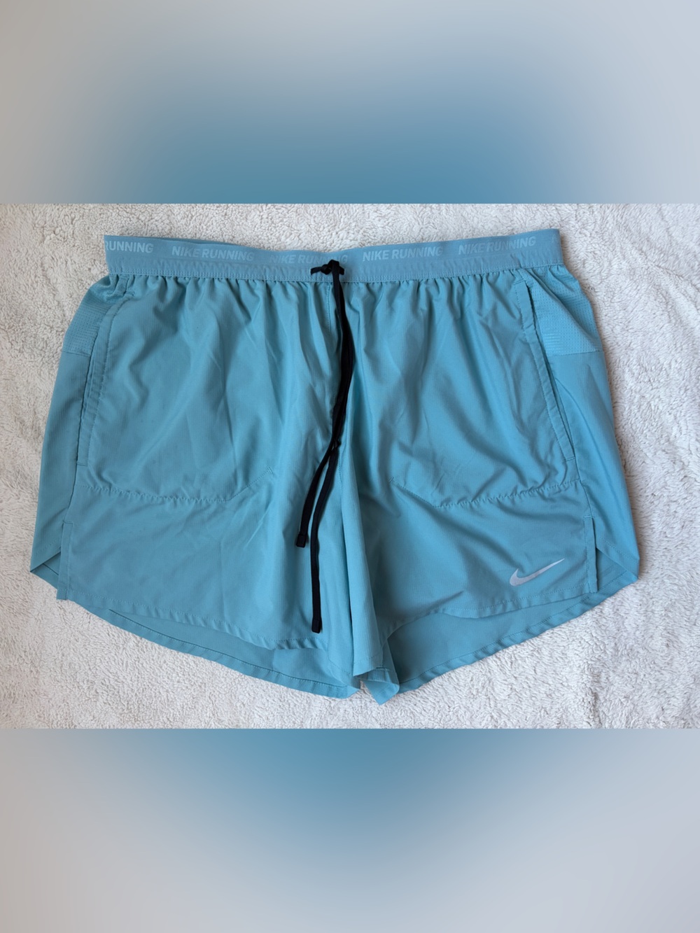 Nike Men’s Aqua Blue Running Shorts With Liner Size XL